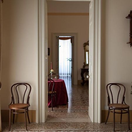 Palazzo Pio Apartment Lecce Exteriör bild