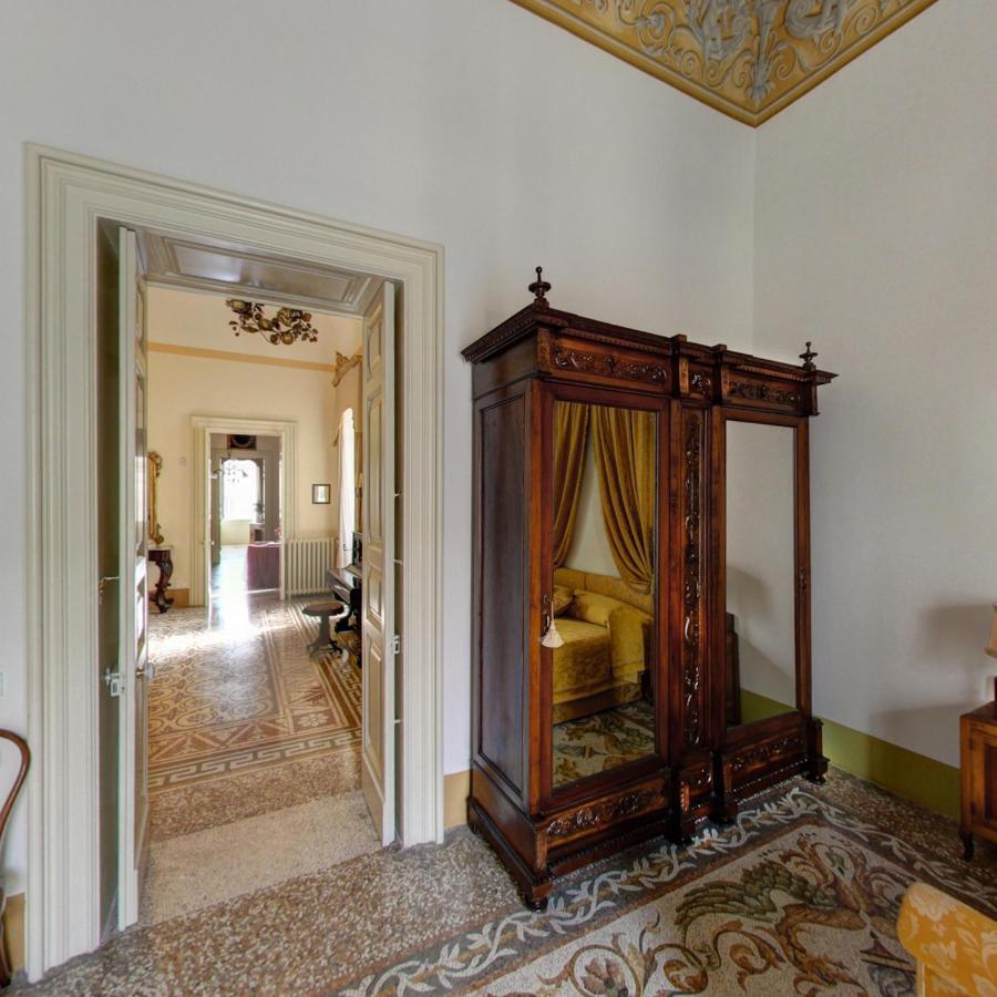 Palazzo Pio Apartment Lecce Exteriör bild